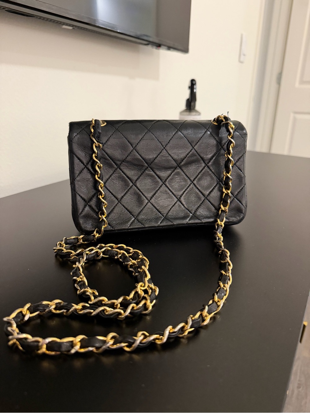 Vintage CHANEL CC Matelasse Full Flap Chain Shoulder Bag - Black Leather - Picture 4 of 15